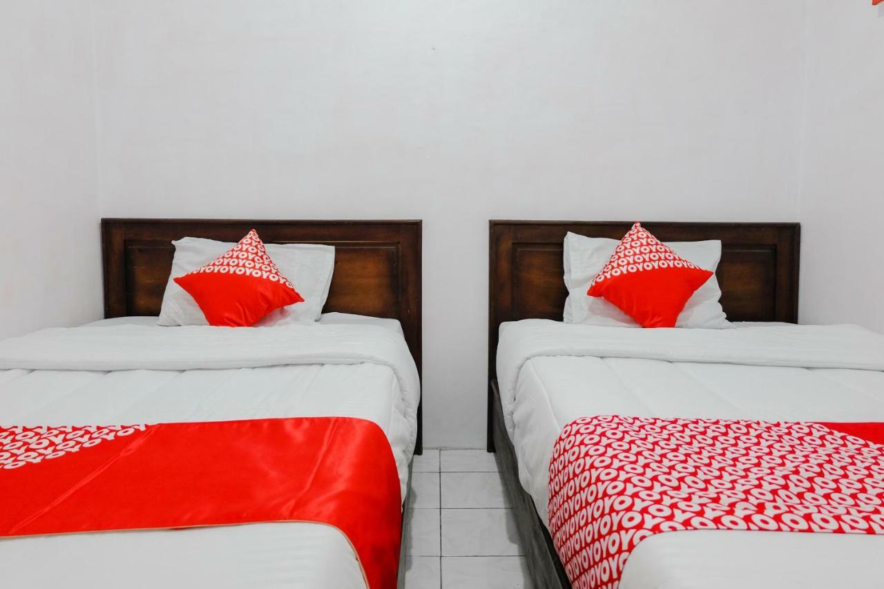 Oyo 1351 Tanggulasi Resto & Residence Syariah Magetan Экстерьер фото